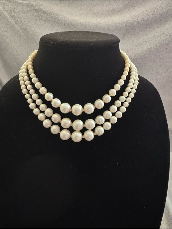 unbranded Jewelry - Classic Three-Strand White Faux Pearl Necklace